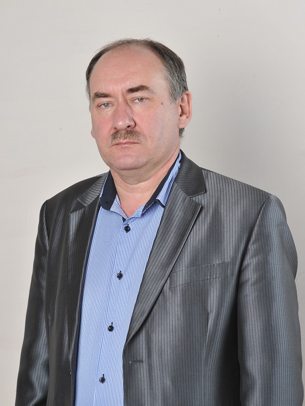 Сусликов Юрий Эдуардович.